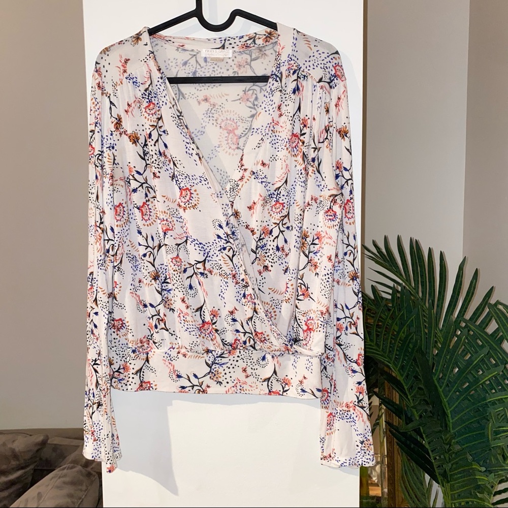 5 FOR $25! 
MACYS long sleeve cross top!